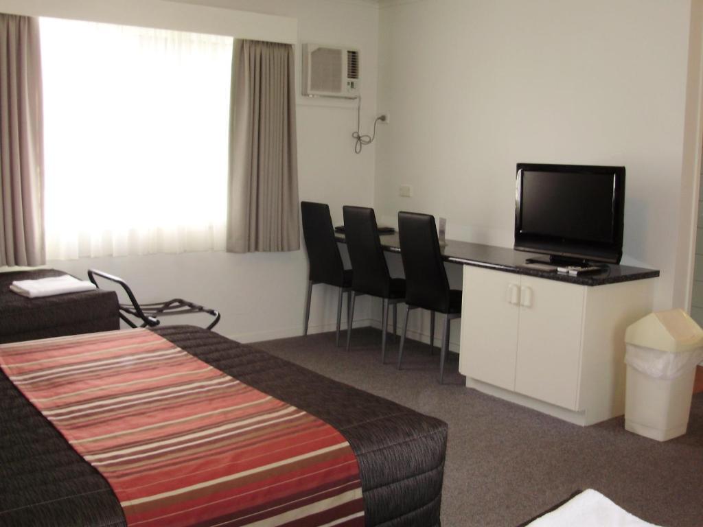Redwood Manor Motel Apartments Варрнамбул Номер фото